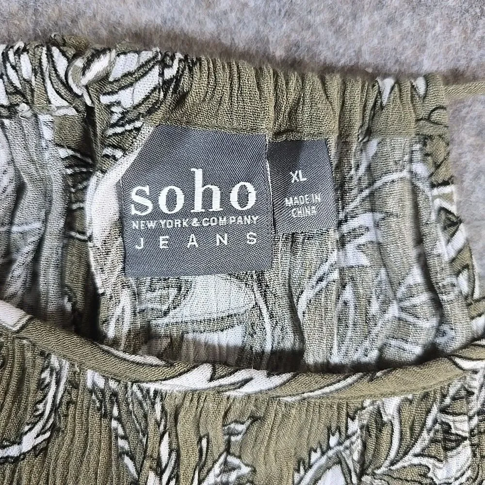 Soho Jeans Women's Size XL Olive Green Paisley Print Halter Sleeveless Tank Top